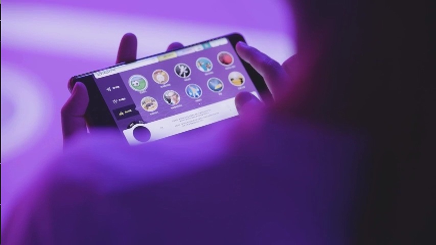 DIDIM 15 twohands-interactive-didim-v053801-i35-didim-smart-playground-game-selector